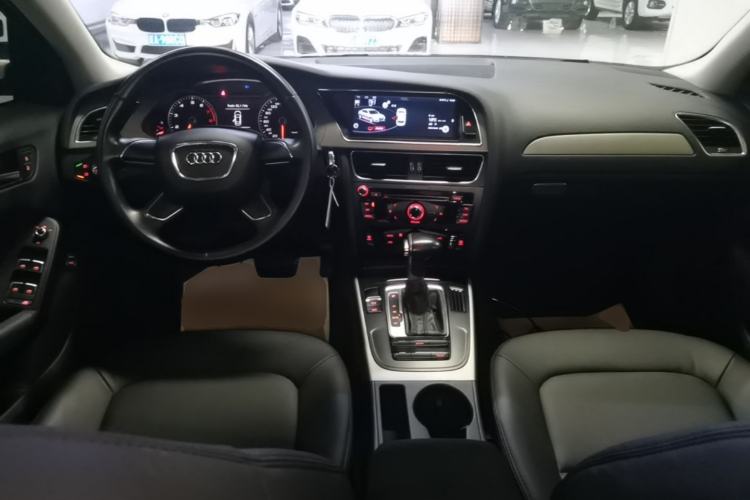 Used Audi A4L 2015 35 TFSI Automatic Standard Model Center Console