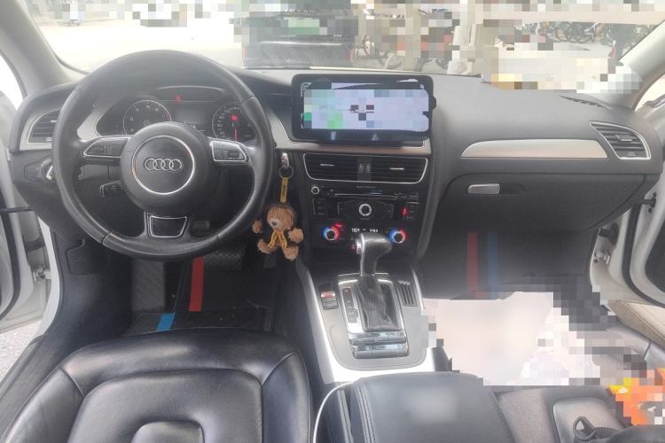 Used Audi A4L 2015 35 TFSI Automatic Standard Model Center Console