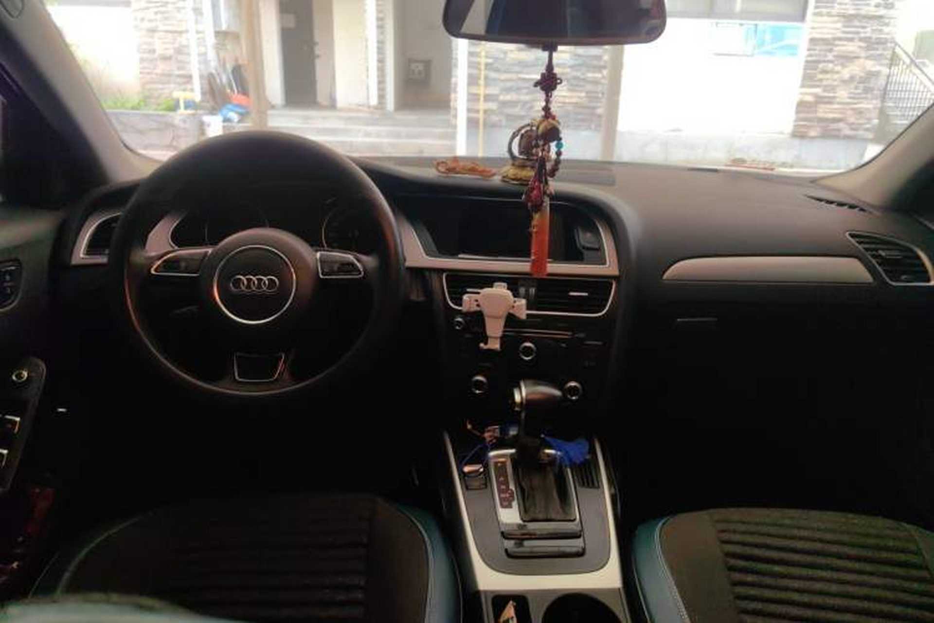 Used Audi A4L 2015 35 TFSI Automatic Standard Model Center Console