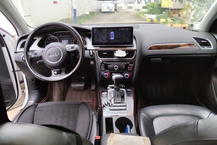 Used Audi A4L 2015 35 TFSI Automatic Comfort Model Center Console