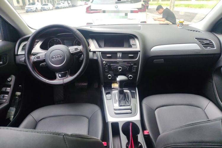 Used Audi A4L 2015 35 TFSI Automatic Standard Model Center Console