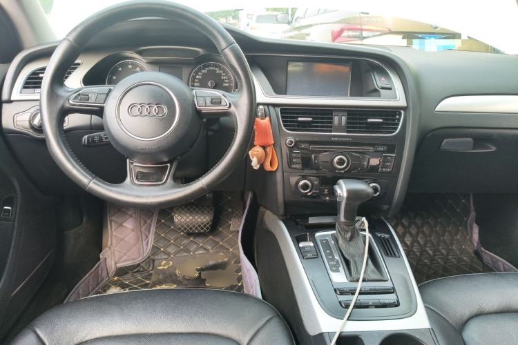 Used Audi A4L 2015 45 TFSI quattro Individual Sport Edition Center Console
