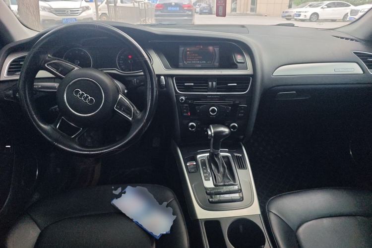 Used Audi A4L 2015 45 TFSI quattro Individual Sport Edition Center Console