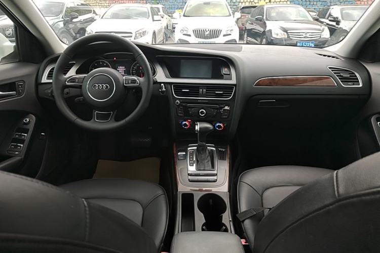 Used Audi A4L 2015 35 TFSI Automatic Comfort Model Center Console