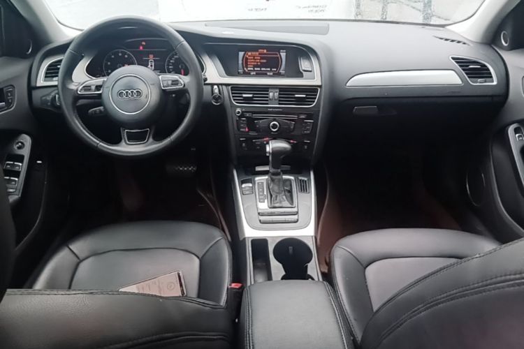 Used Audi A4L 2015 35 TFSI Automatic Standard Model Center Console