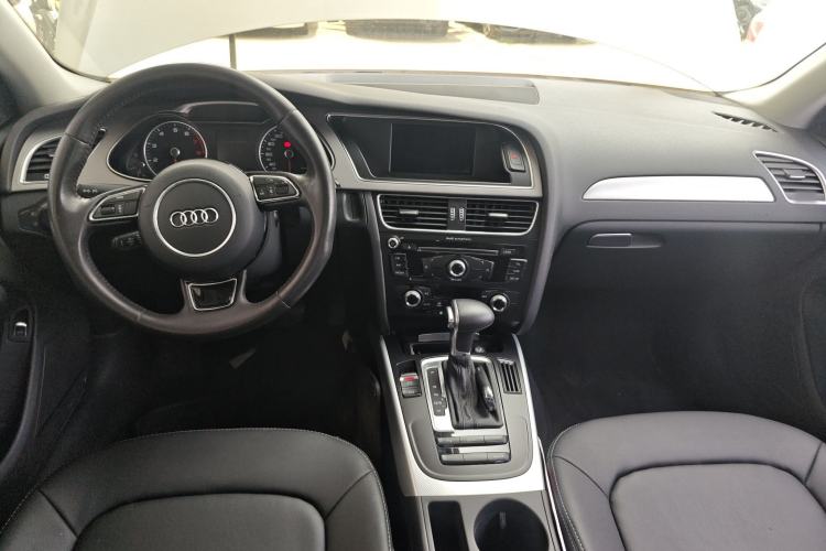 Used Audi A4L 2015 35 TFSI Automatic Standard Model Center Console