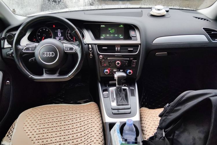 Used Audi A4L 2015 35 TFSI Automatic Standard Model Center Console