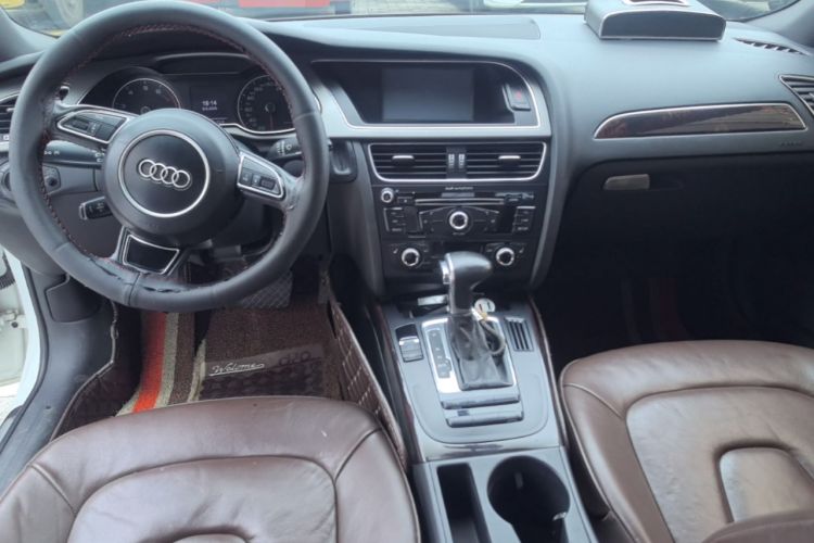 Used Audi A4L 2015 35 TFSI Automatic Comfort Model Center Console