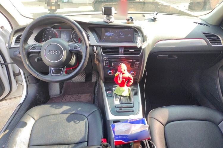 Used Audi A4L 2015 45 TFSI quattro Individual Sport Edition Center Console