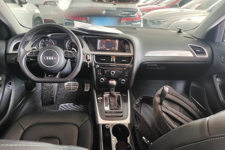 Used Audi A4L 2015 45 TFSI quattro Individual Sport Edition Center Console