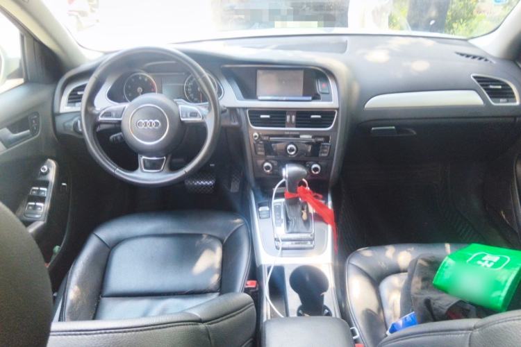 Used Audi A4L 2015 35 TFSI Automatic Standard Model Center Console