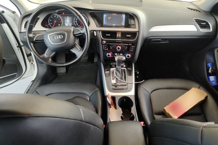 Used Audi A4L 2015 30 TFSI Automatic Comfort Model Center Console