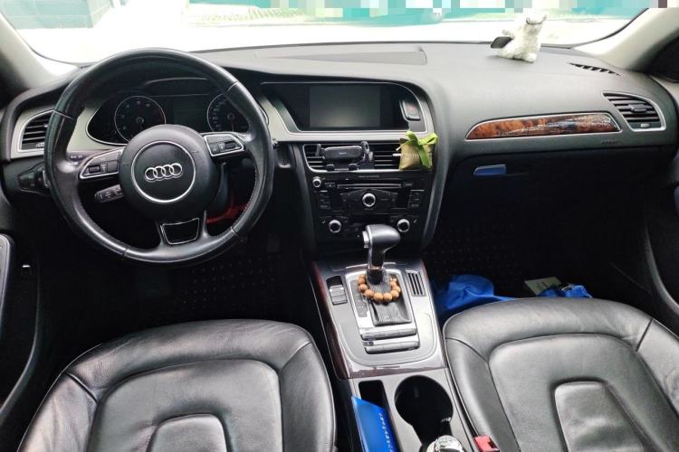 Used Audi A4L 2015 35 TFSI Automatic Technology Model Center Console