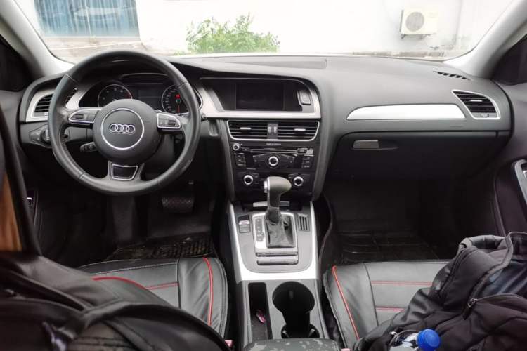 Used Audi A4L 2015 35 TFSI Automatic Standard Model Center Console