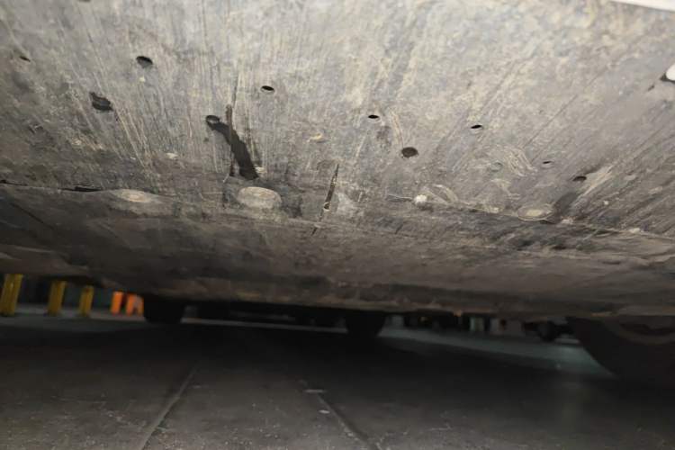 Used Audi A4L  Chassis Front