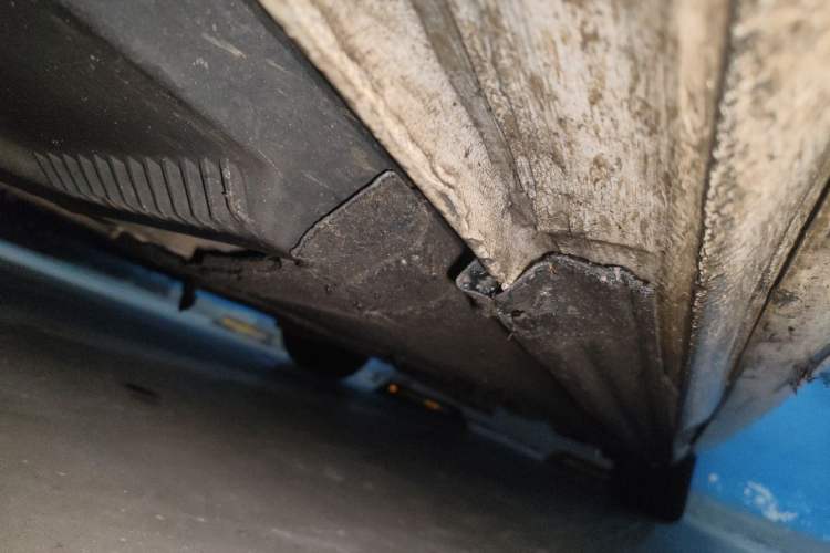 Used Audi A4L 2015 35 TFSI Automatic Standard Model Chassis Front Left
