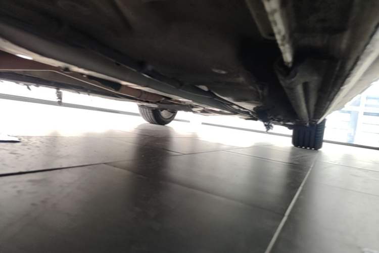 Used Audi A4L 2015 30 TFSI Automatic Comfort Model Chassis Front Left