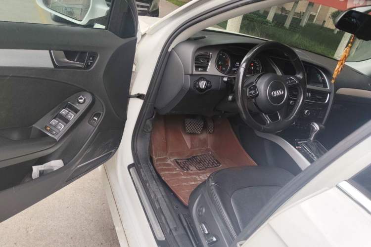 Used Audi A4L 2015 35 TFSI Automatic Standard Model Driver Seat