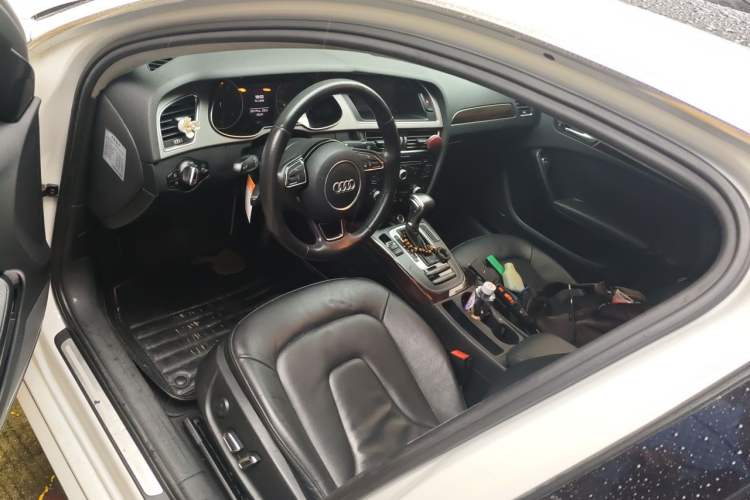 Used Audi A4L 2015 35 TFSI Automatic Comfort Model Driver Seat