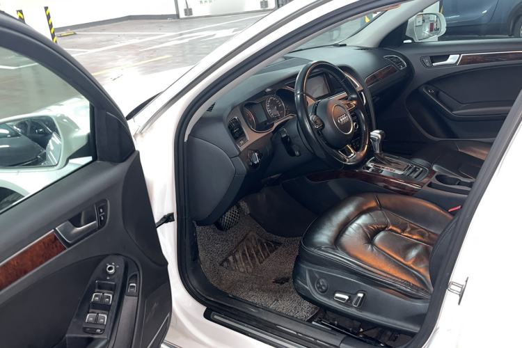 Used Audi A4L 2015 35 TFSI Automatic Comfort Model Driver Seat