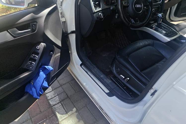 Used Audi A4L 2015 35 TFSI Automatic Standard Model Driver Seat