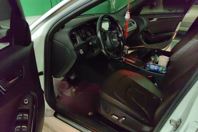 Used Audi A4L 2015 35 TFSI Automatic Comfort Model Driver Seat