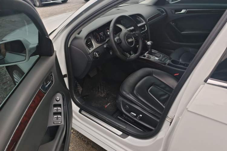 Used Audi A4L 2015 35 TFSI Millionth Anniversary Comfort Edition Driver Seat