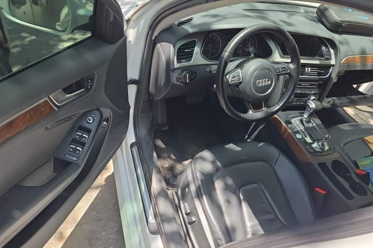 Used Audi A4L 2015 35 TFSI Automatic Technology Model Driver Seat