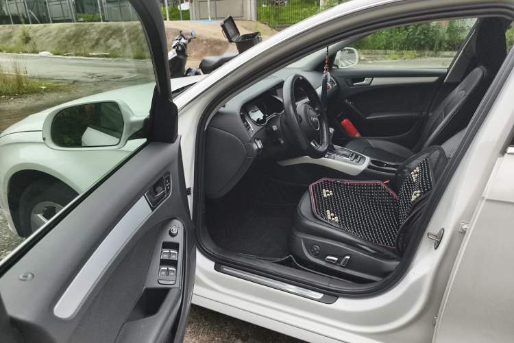 Used Audi A4L 2015 35 TFSI Automatic Standard Model Driver Seat
