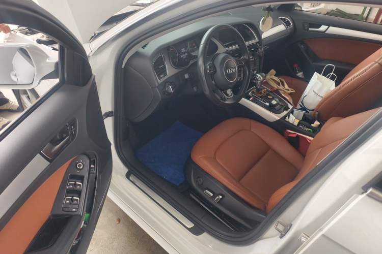 Used Audi A4L 2015 35 TFSI Automatic Comfort Model Driver Seat