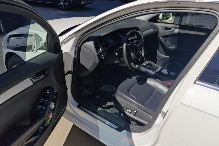 Used Audi A4L 2015 35 TFSI Automatic Standard Model Driver Seat