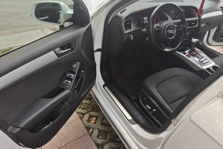 Used Audi A4L 2015 35 TFSI Automatic Standard Model Driver Seat