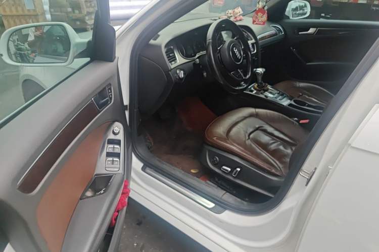 Used Audi A4L 2015 35 TFSI Automatic Comfort Model Driver Seat