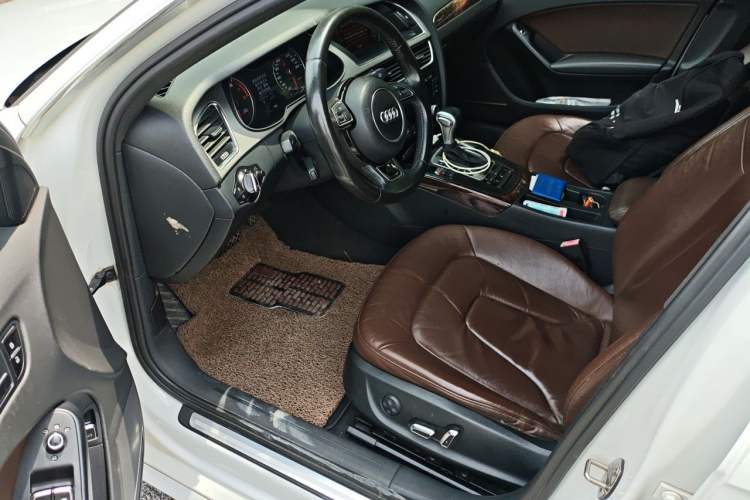 Used Audi A4L 2015 35 TFSI Automatic Comfort Model Driver Seat