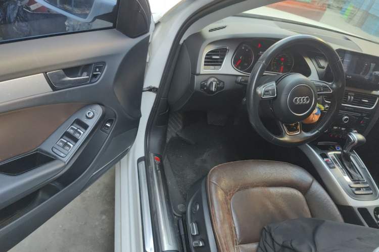 Used Audi A4L 2015 35 TFSI Automatic Standard Model Driver Seat