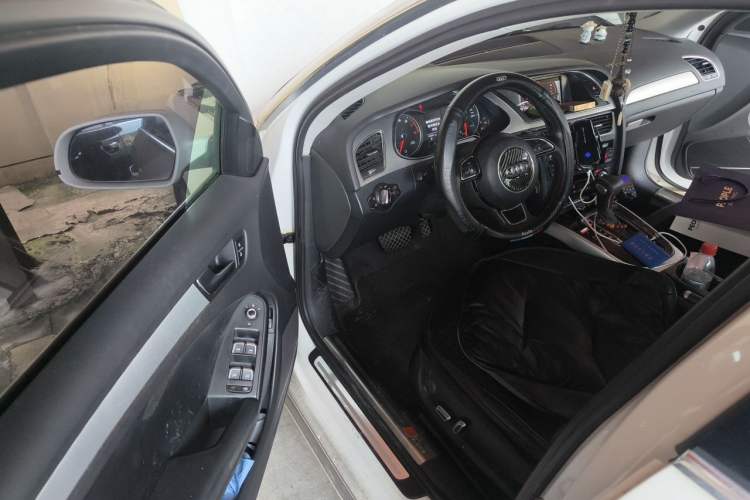 Used Audi A4L 2015 35 TFSI Millionth Anniversary Intelligent Edition Driver Seat