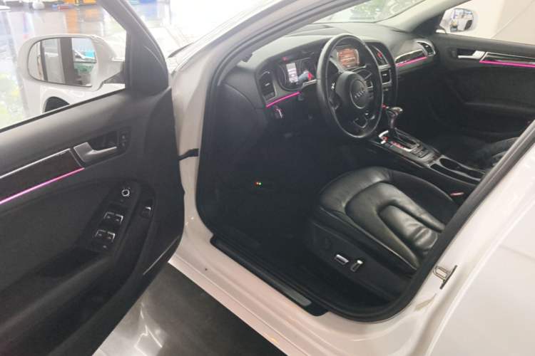 Used Audi A4L 2015 35 TFSI Automatic Comfort Model Driver Seat