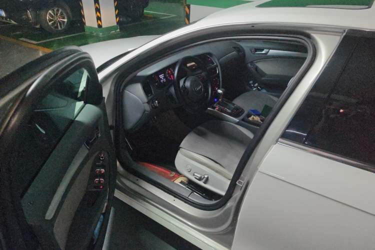 Used Audi A4L 2015 35 TFSI Automatic Standard Model Driver Seat