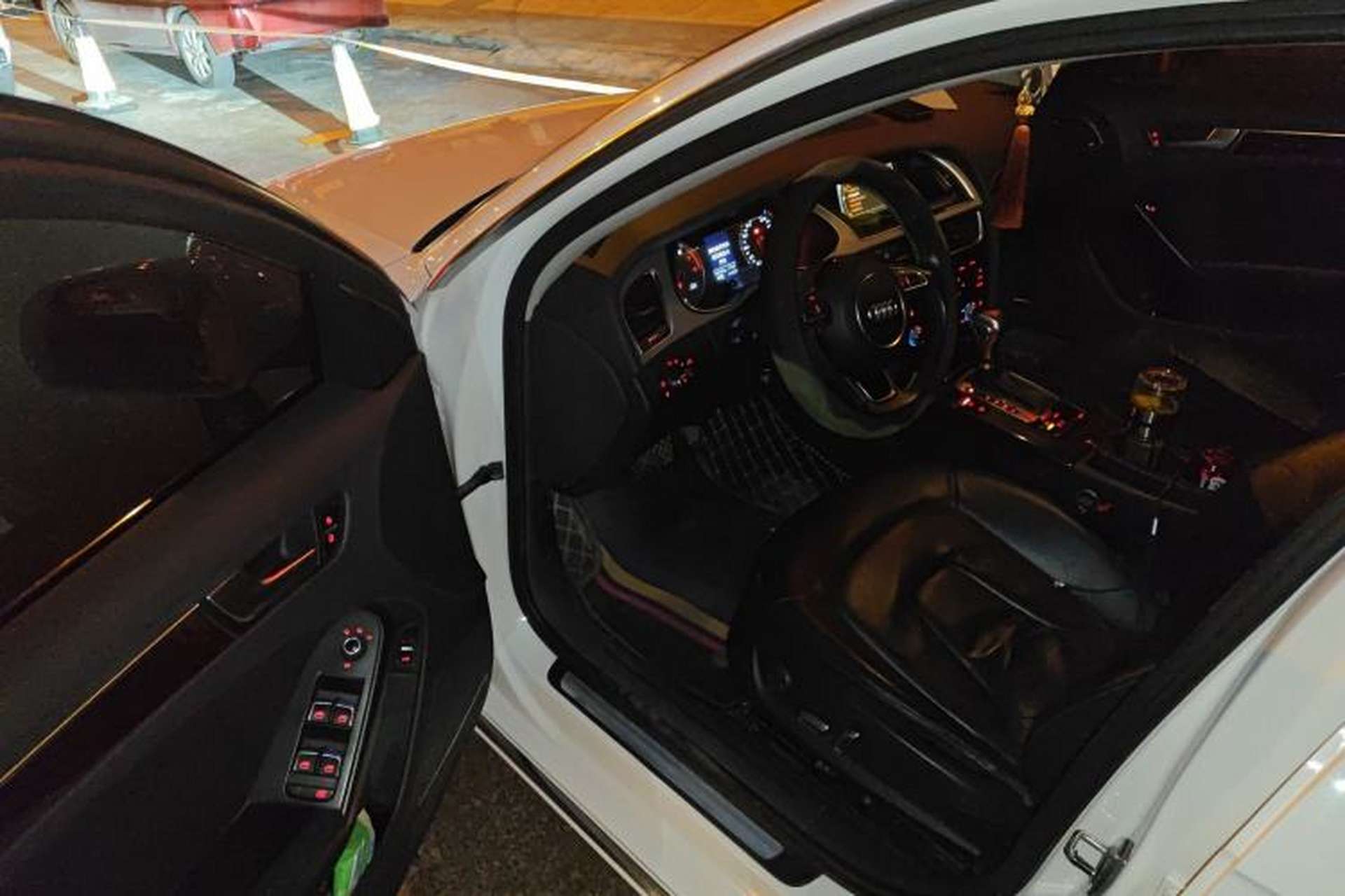 Used Audi A4L 2015 35 TFSI Automatic Comfort Model Driver Seat