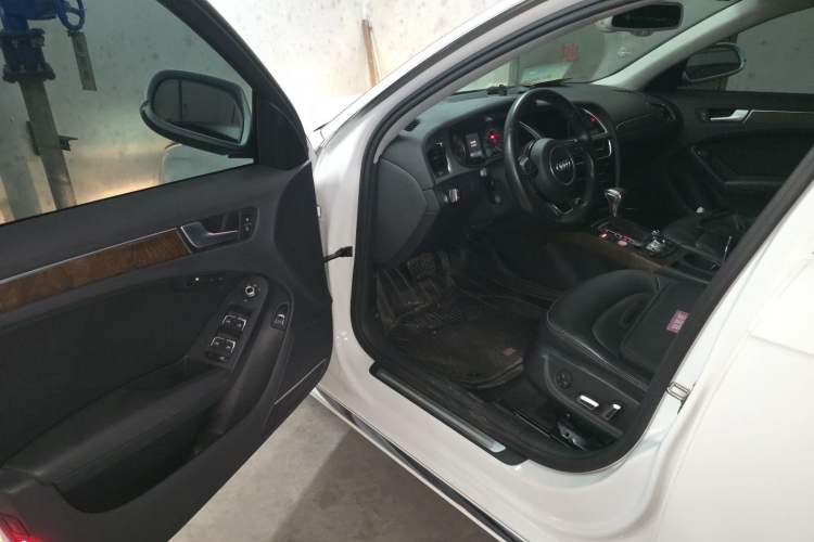 Used Audi A4L 2015 35 TFSI Automatic Technology Model Driver Seat