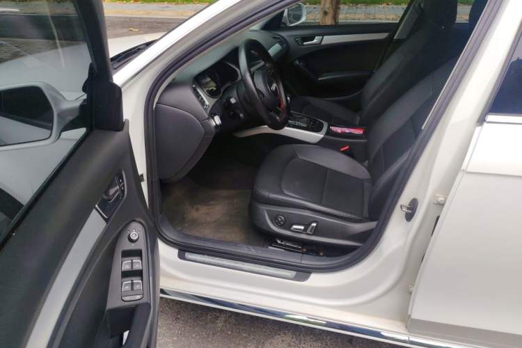 Used Audi A4L 2015 35 TFSI Automatic Standard Model Driver Seat