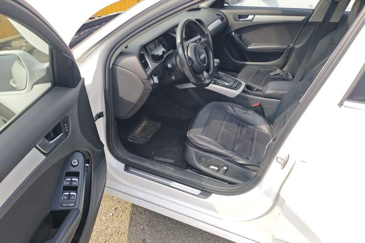 Used Audi A4L 2015 35 TFSI Automatic Standard Model Driver Seat
