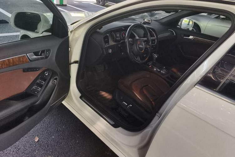 Used Audi A4L 2015 35 TFSI Automatic Technology Model Driver Seat