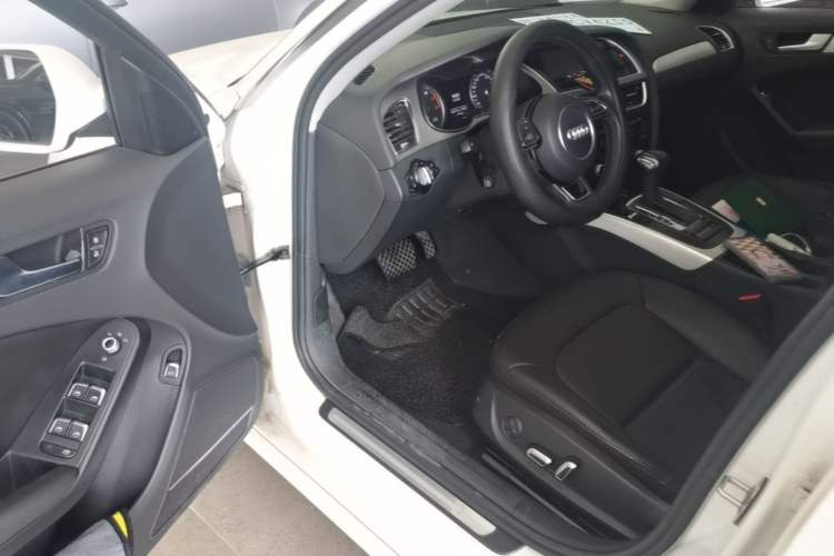 Used Audi A4L 2015 35 TFSI Automatic Standard Model Driver Seat