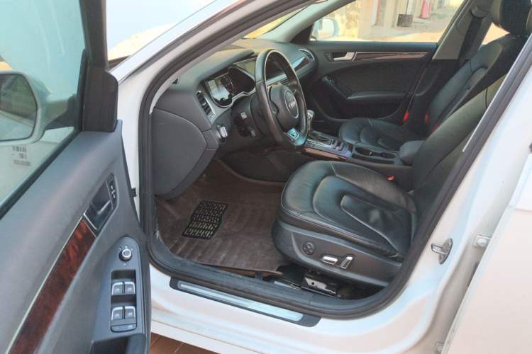 Used Audi A4L 2015 35 TFSI Automatic Comfort Model Driver Seat