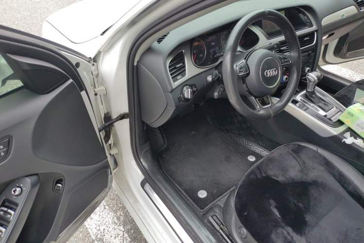 Used Audi A4L 2015 35 TFSI Automatic Comfort Model Driver Seat