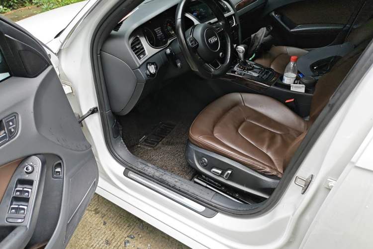 Used Audi A4L 2015 35 TFSI Automatic Comfort Model Driver Seat