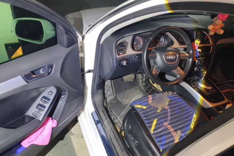 Used Audi A4L  Driver Seat