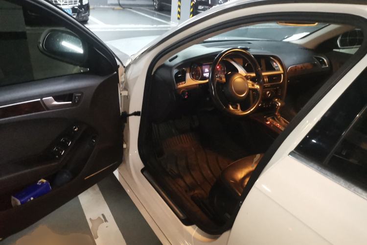 Used Audi A4L 2015 35 TFSI Automatic Comfort Model Driver Seat