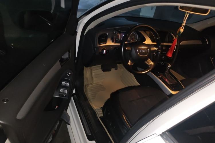 Used Audi A4L 2015 30 TFSI Automatic Comfort Model Driver Seat